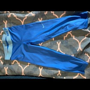 Blue Nike pro leggings